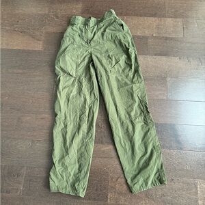 Wilfred Aritzia cargo pants size 00